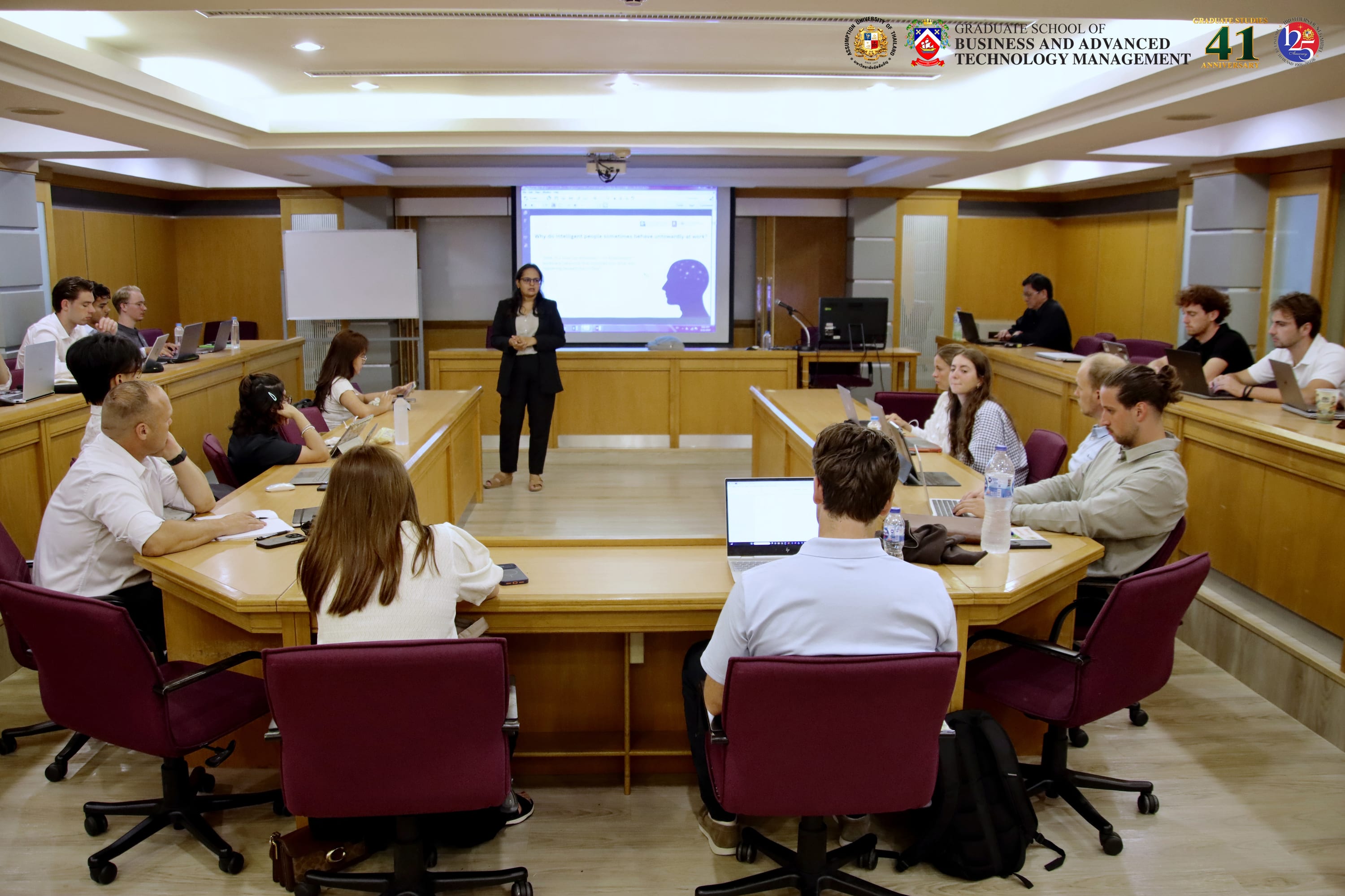 Photograph accompanying: MBA Students Gain Global Insights into Leadership and Organizational Behavior from CHARUSAT Visiting Faculty