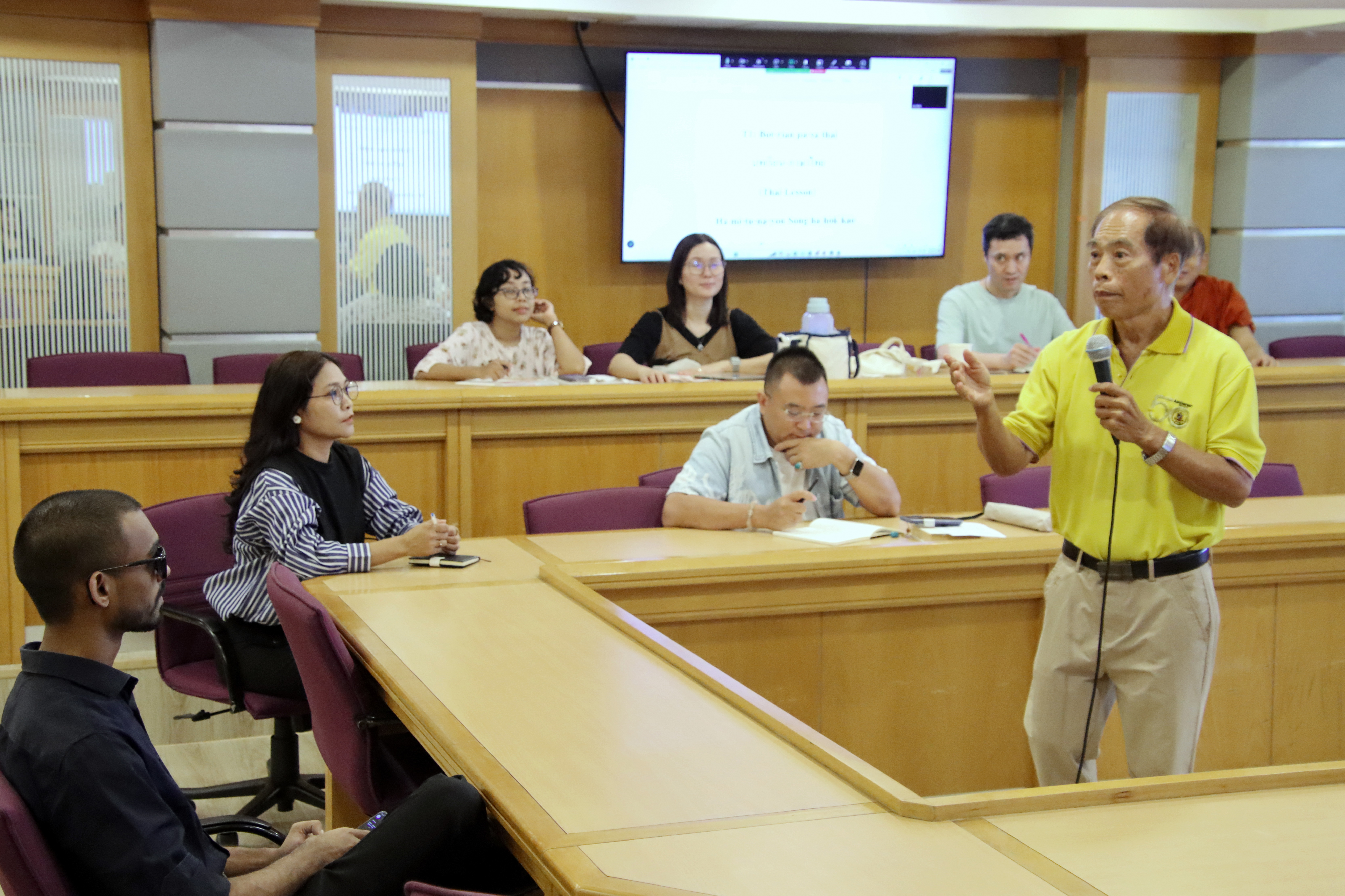 Photograph 3 accompanying: Class is now in session! Learn Thai at ABAC  🇹🇭✨