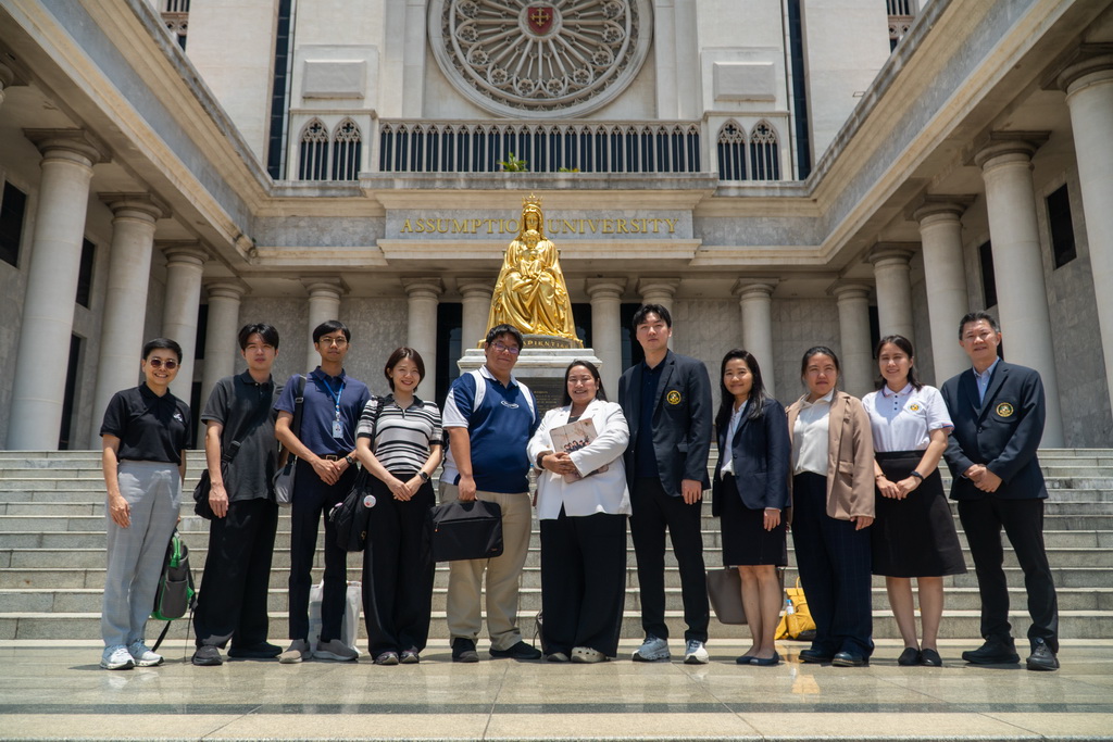 Photograph 2 accompanying: Saint Gabriel’s College Visits AU for a Morning of Exchange and Discovery