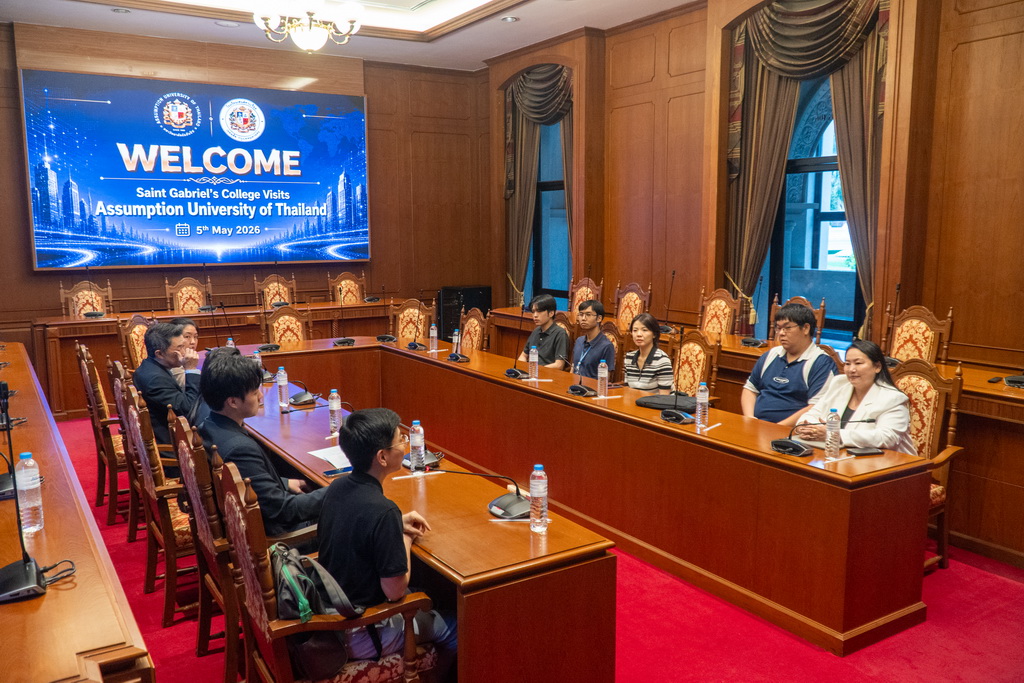 Photograph 3 accompanying: Saint Gabriel’s College Visits AU for a Morning of Exchange and Discovery