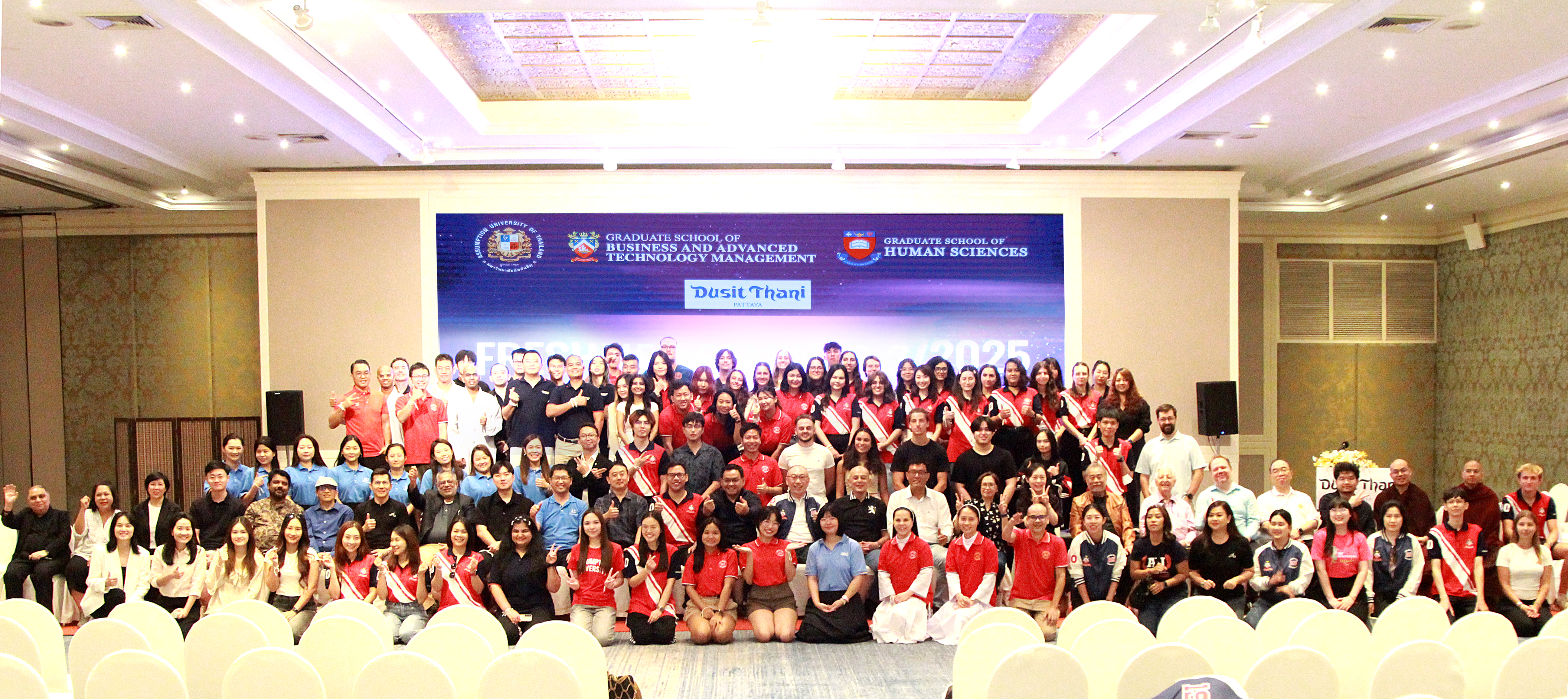 Photograph accompanying: Freshmen Seminar Brought AU Graduate Students Together in Pattaya