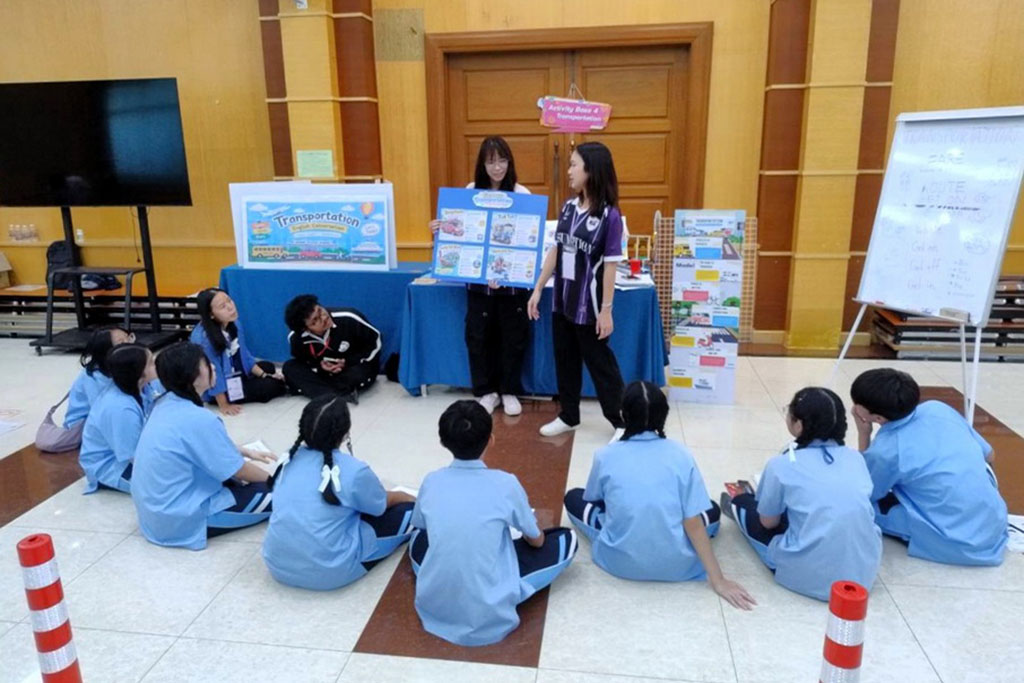 Photograph 9 accompanying: Learning Through Service: Graduate Students Lead English and Values Camp in Nakhon Phanom